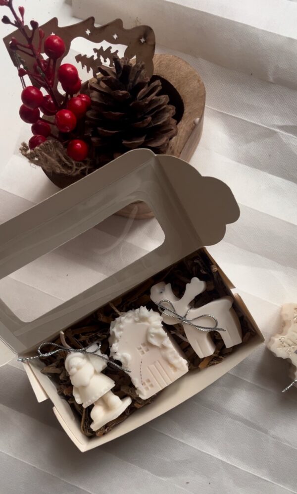 Christmas White Box