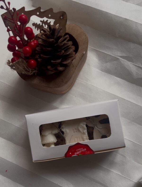 Christmas White Box - Image 4