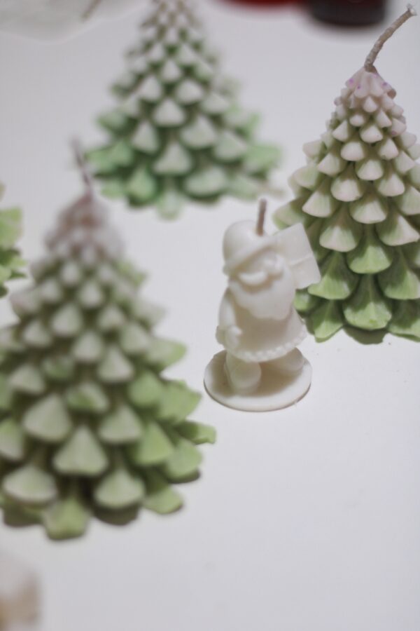 Christmas Tree Candle - Image 2