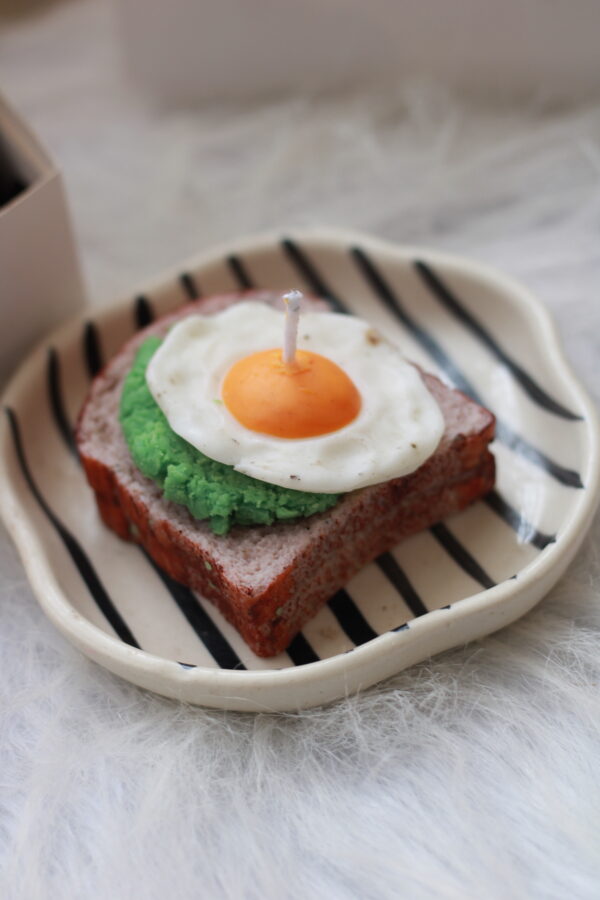 sunny -side-up toast Candle