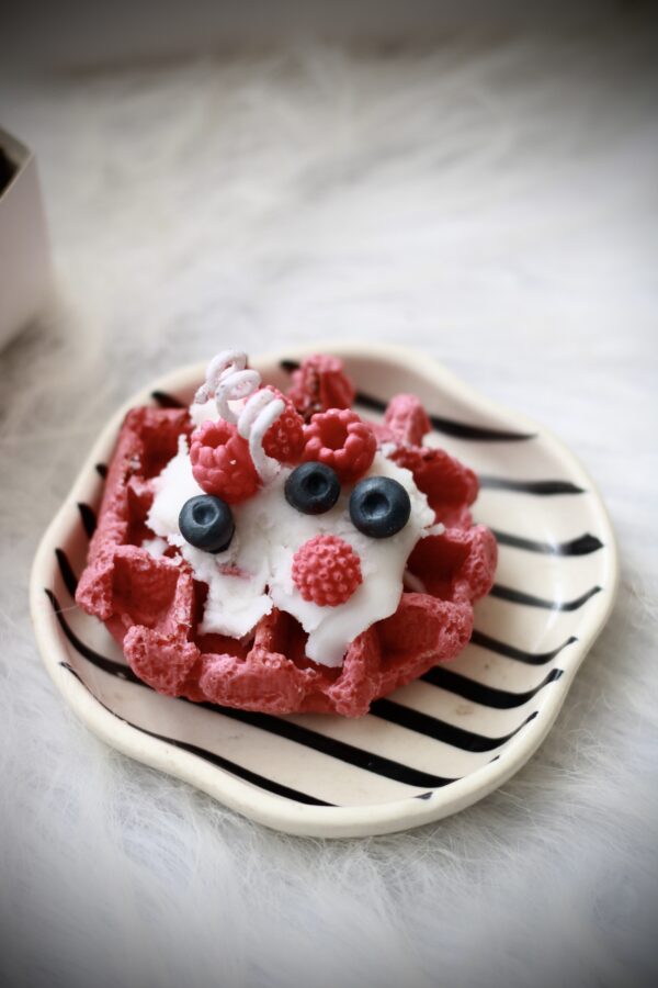 Waffles and berries - Image 2