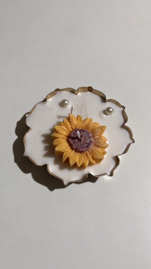 Sunflower Urli Candle - Image 2